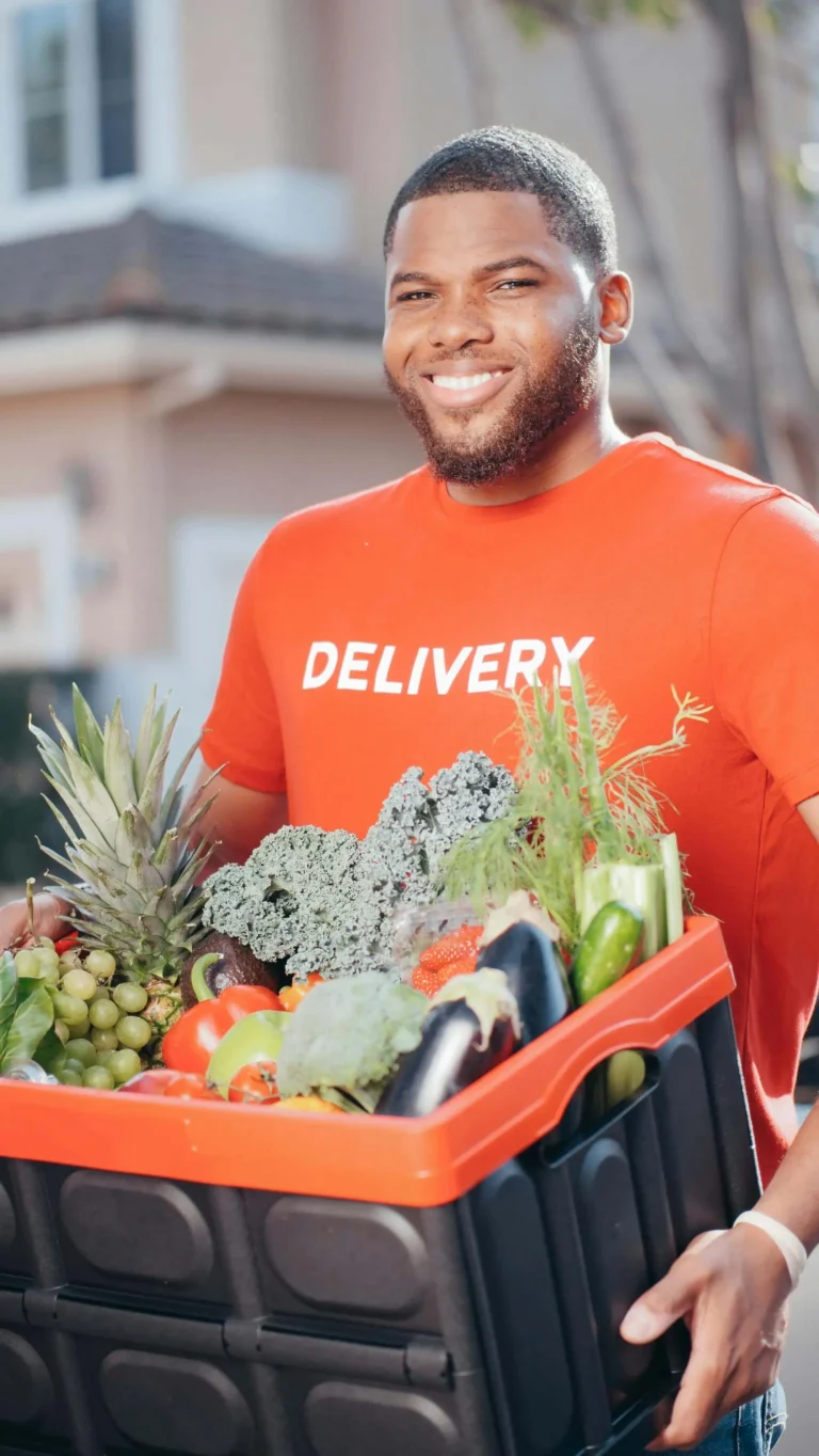 Food delivery process with couriers